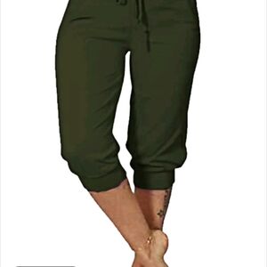 Capri Pants